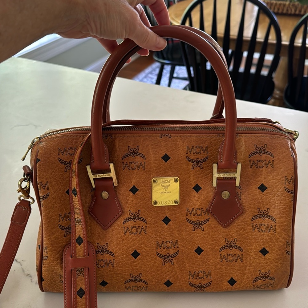 MCM Munchen Visetos-print tote bag in cognac leather